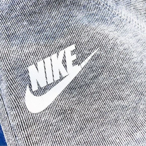 Nike - Grey Jacket - Picture 4 of 4